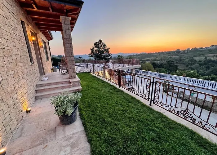 Garden & Pool * Tirana