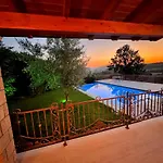 Garden & Pool * تيرانا