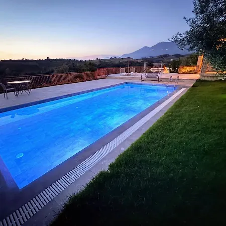 Garden & Pool * Tirana