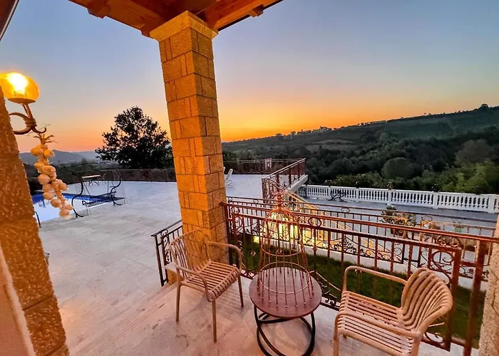 Garden Villa&pool Villa Tirana